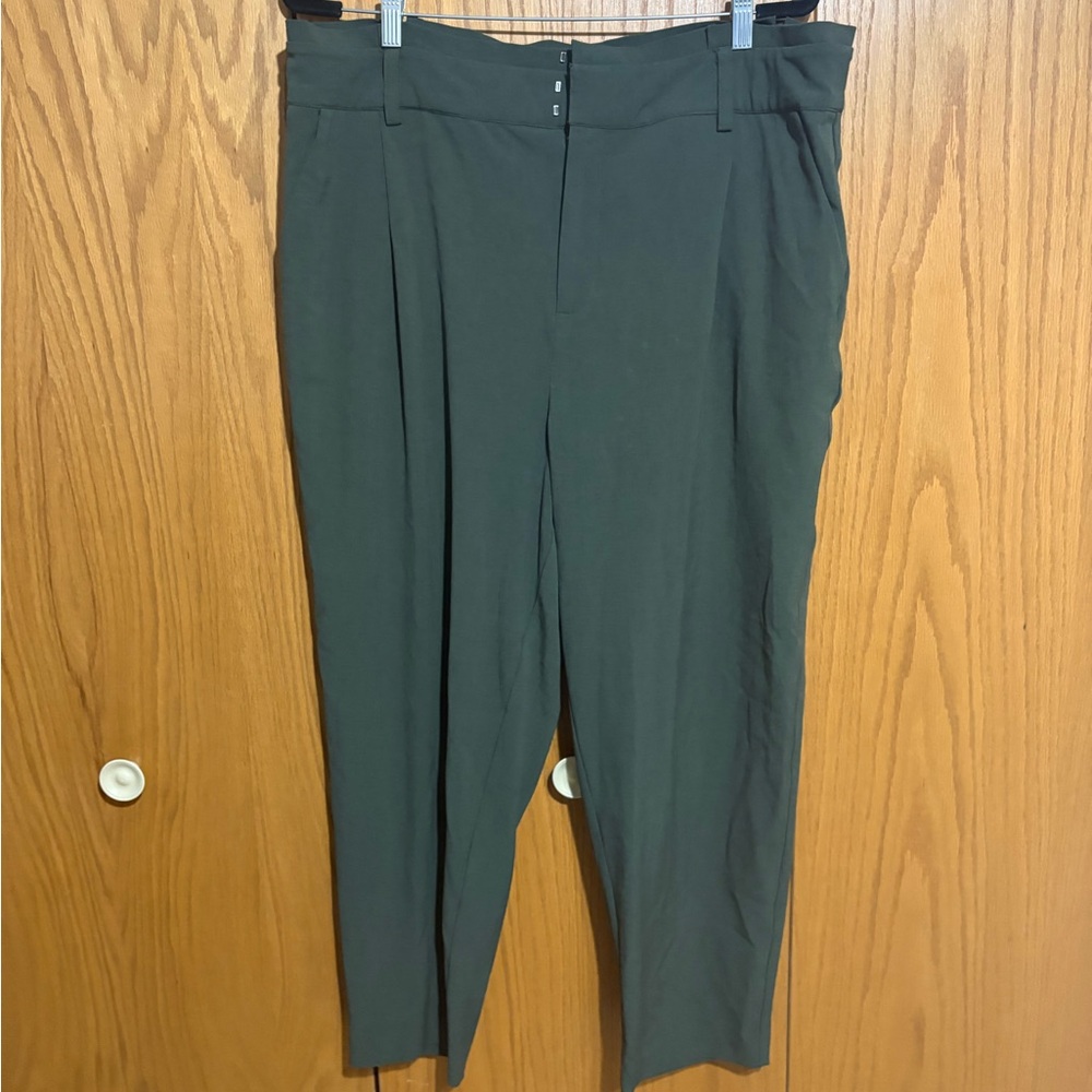 Torrid olive green crosshatch self tie tapered pant ankle length‎ plus size 18